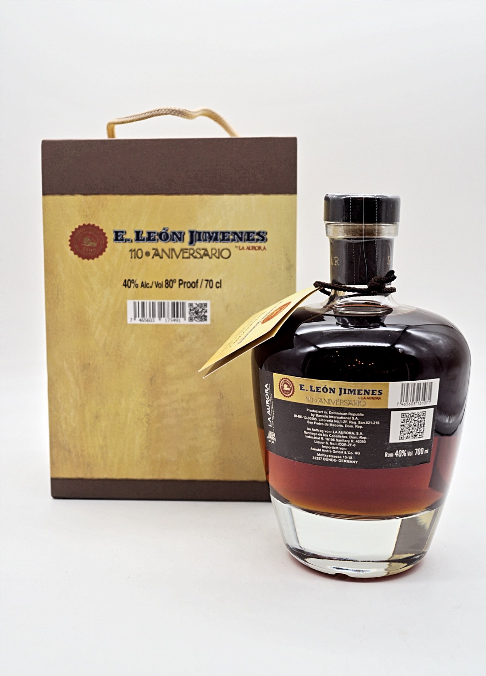 Leon Jimenes 110 Aniversario Dominican Premium Rum by La Aurora